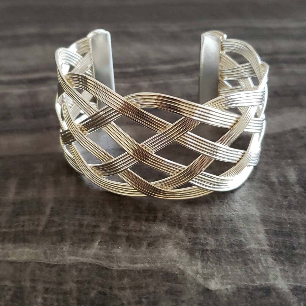 Bracelet 3/$25